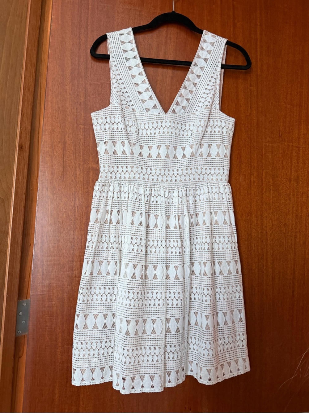 BCBGMaxAzria White Lace V-Neck Midi Dress